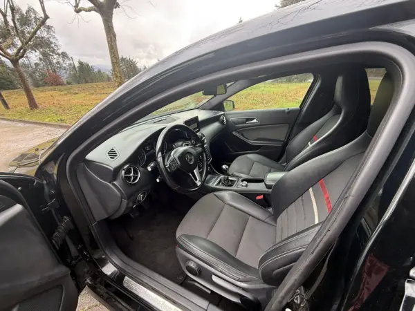 Mercedes-Benz A 180 5