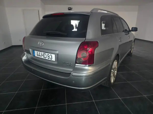 Toyota Avensis SW 4