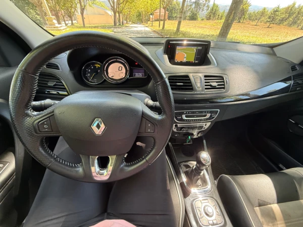 Renault Mégane 1.5 dCi Bose Edition SS 8