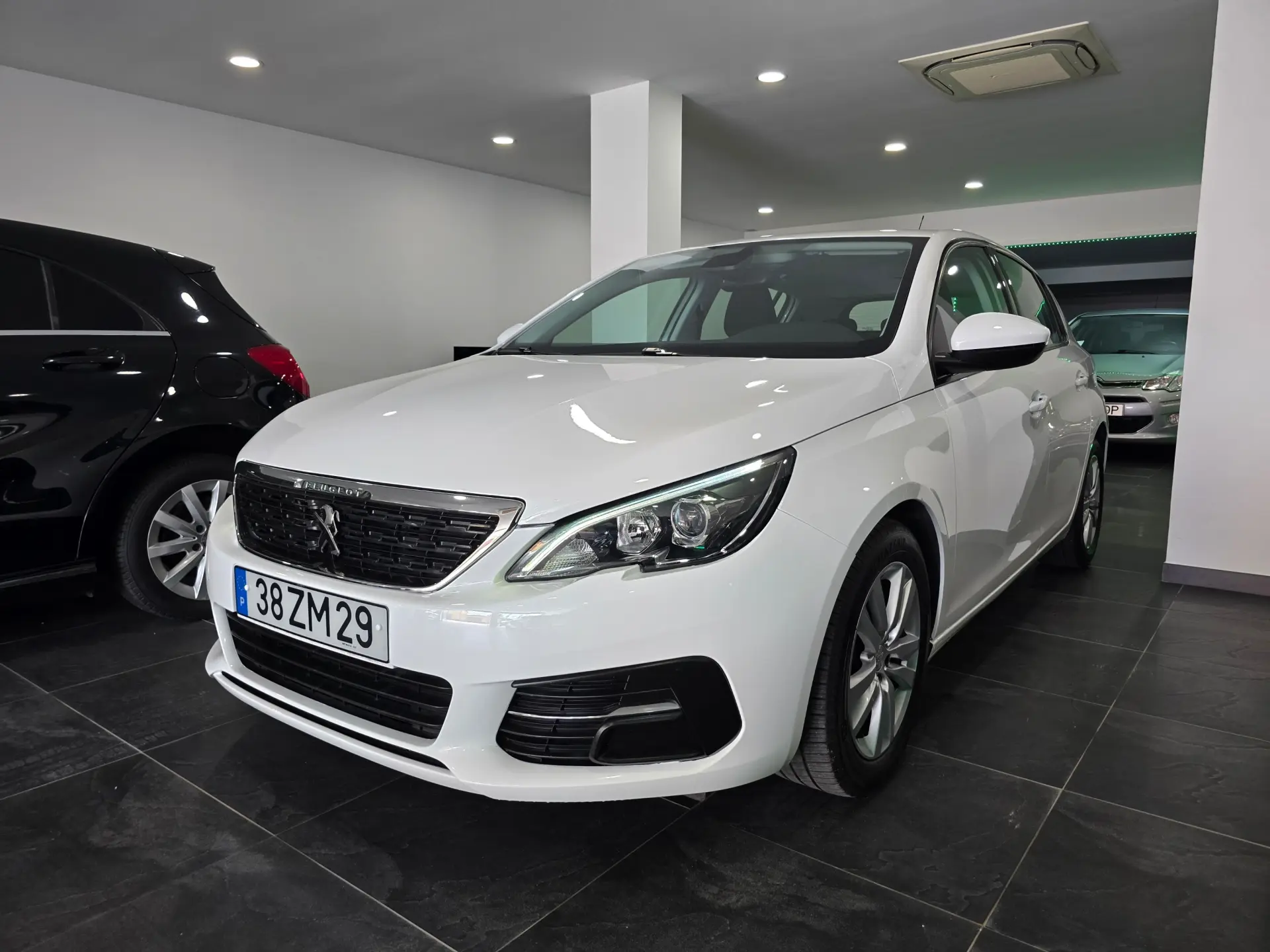 Peugeot 308 1