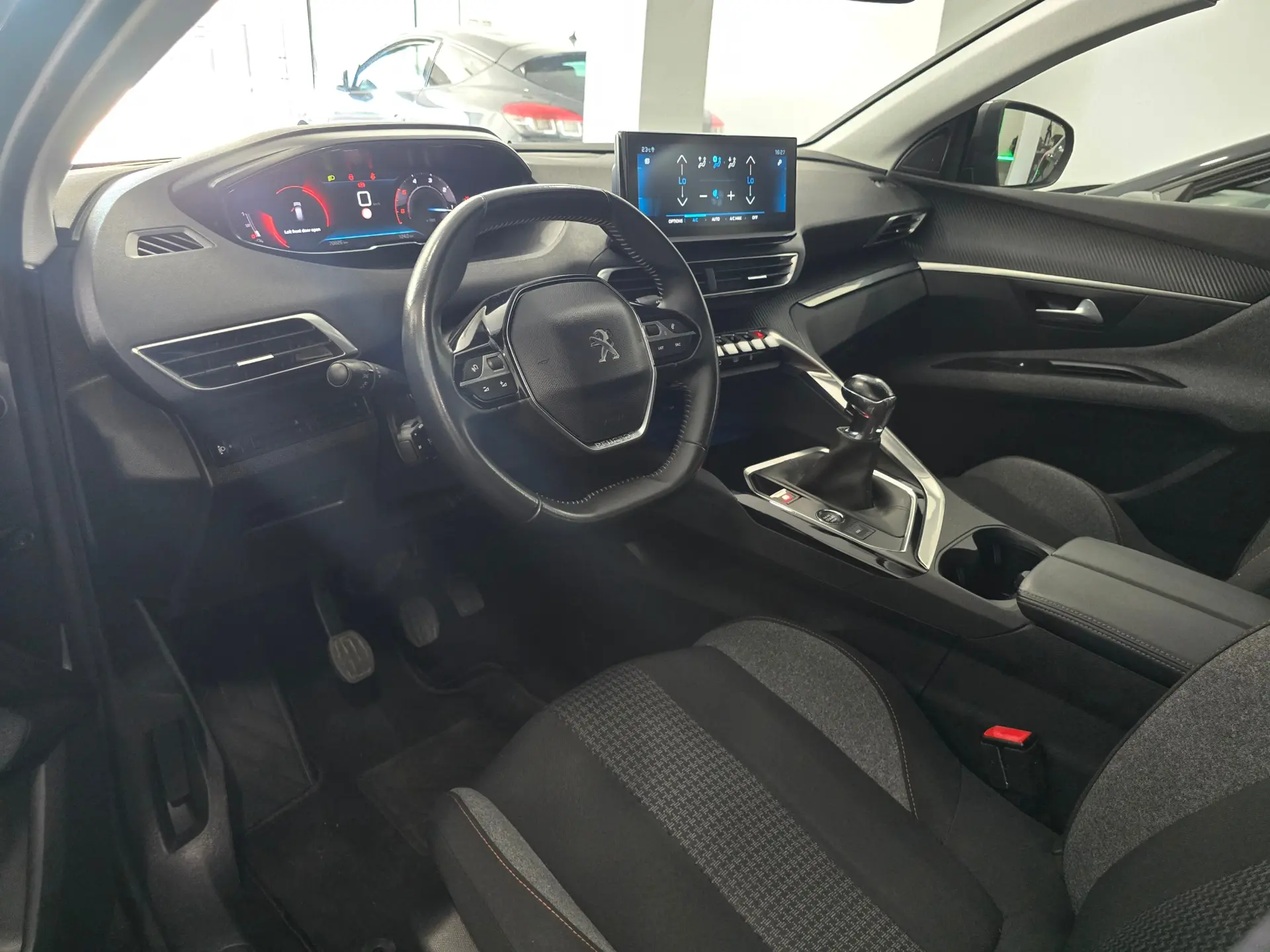 Peugeot 3008 5