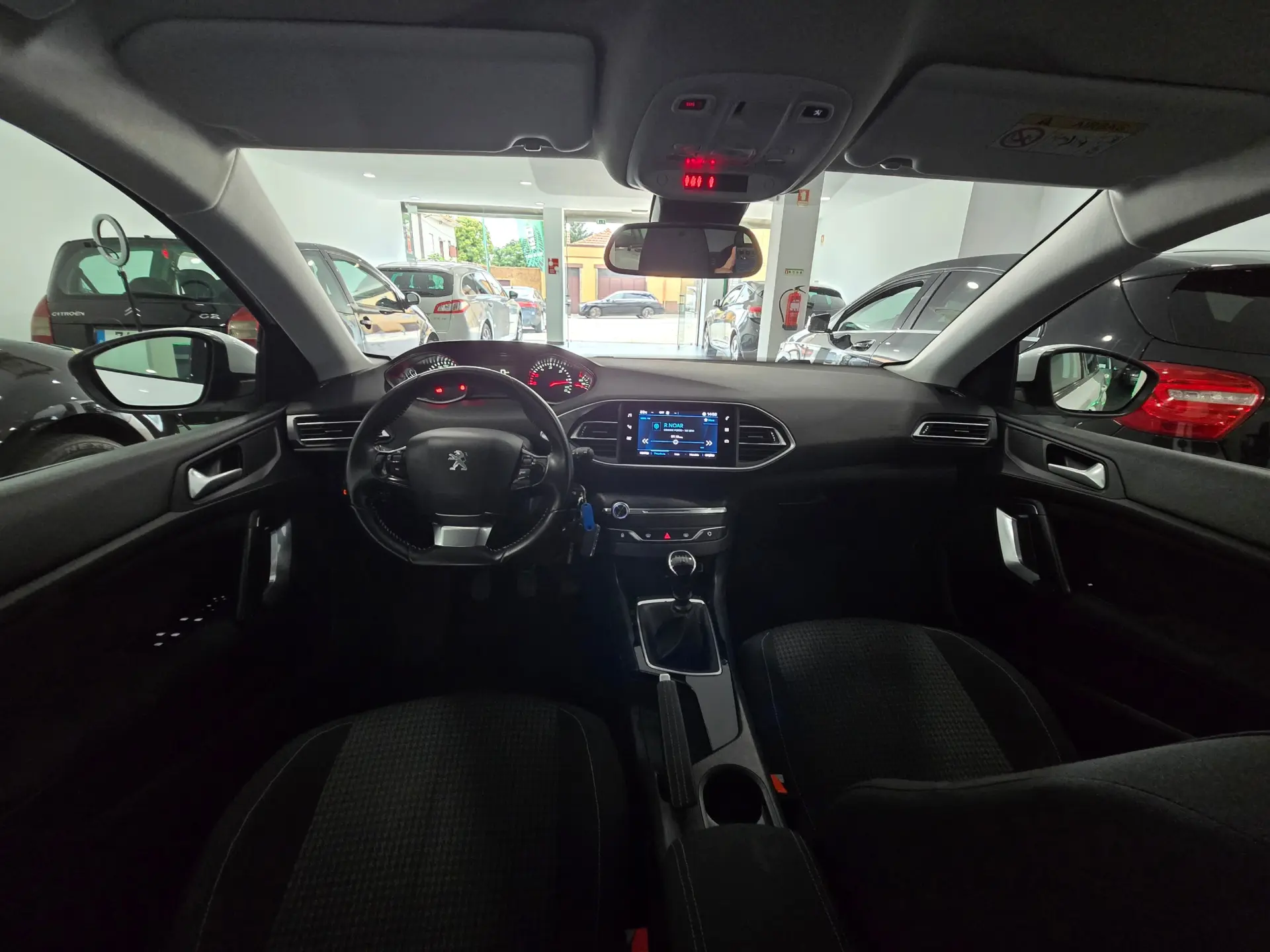 Peugeot 308 5