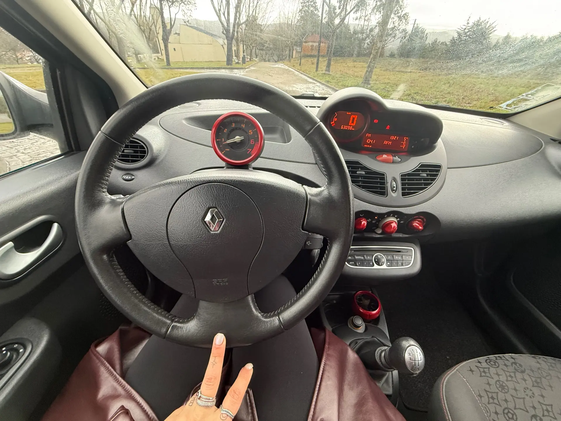 Renault Twingo Outro 8
