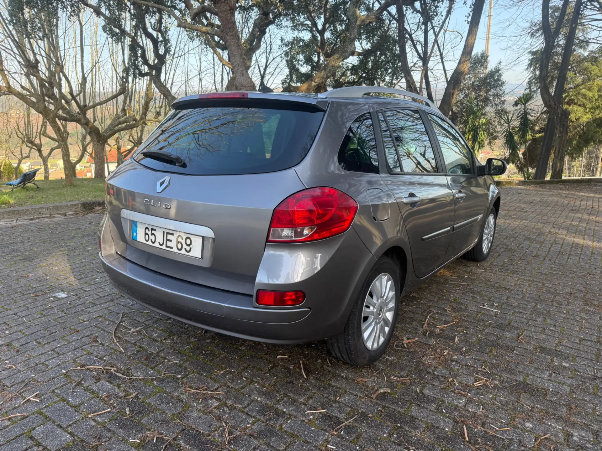 Renault Clio Outro 2