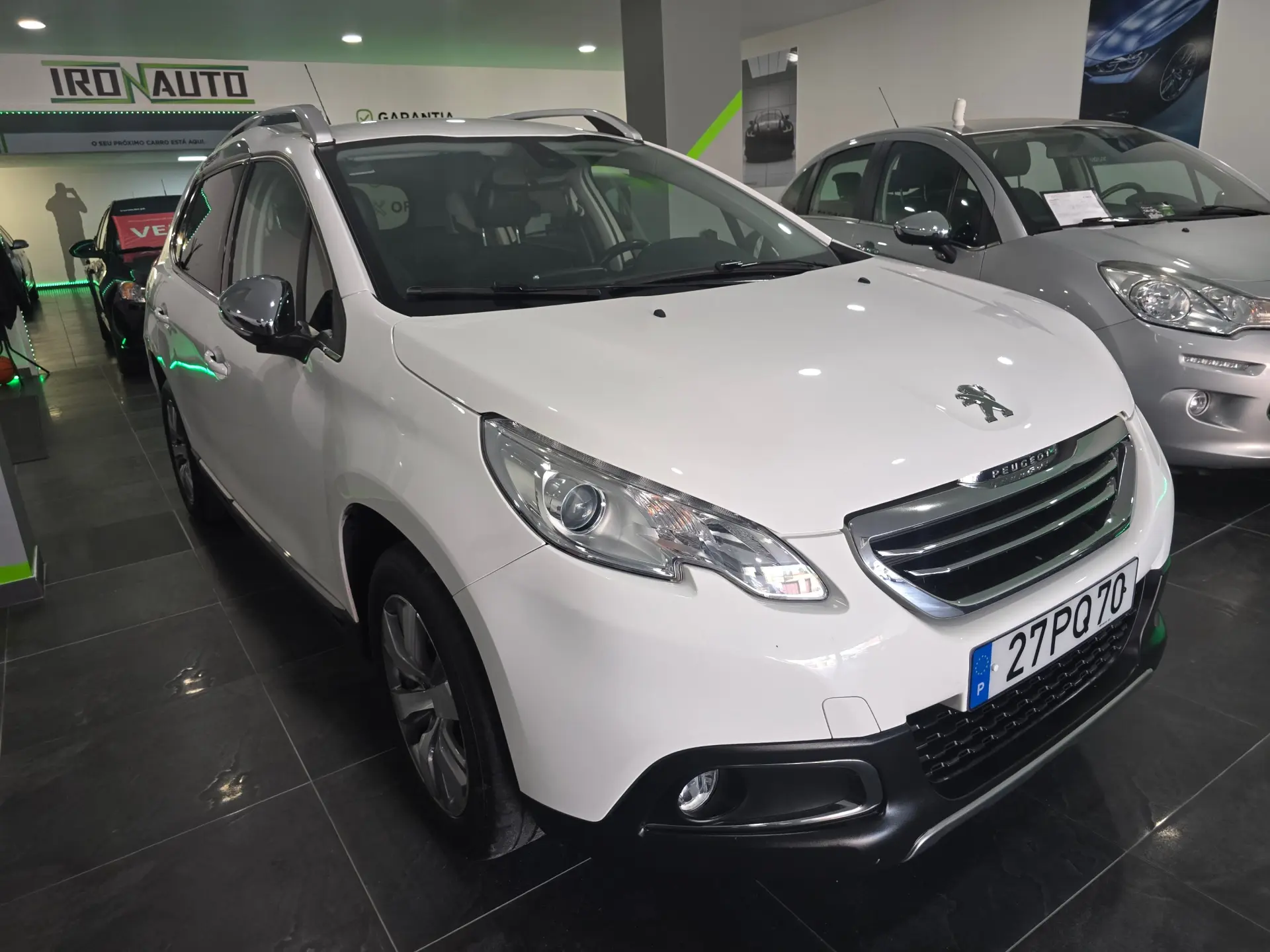 Peugeot 2008 1.2 Vti 2