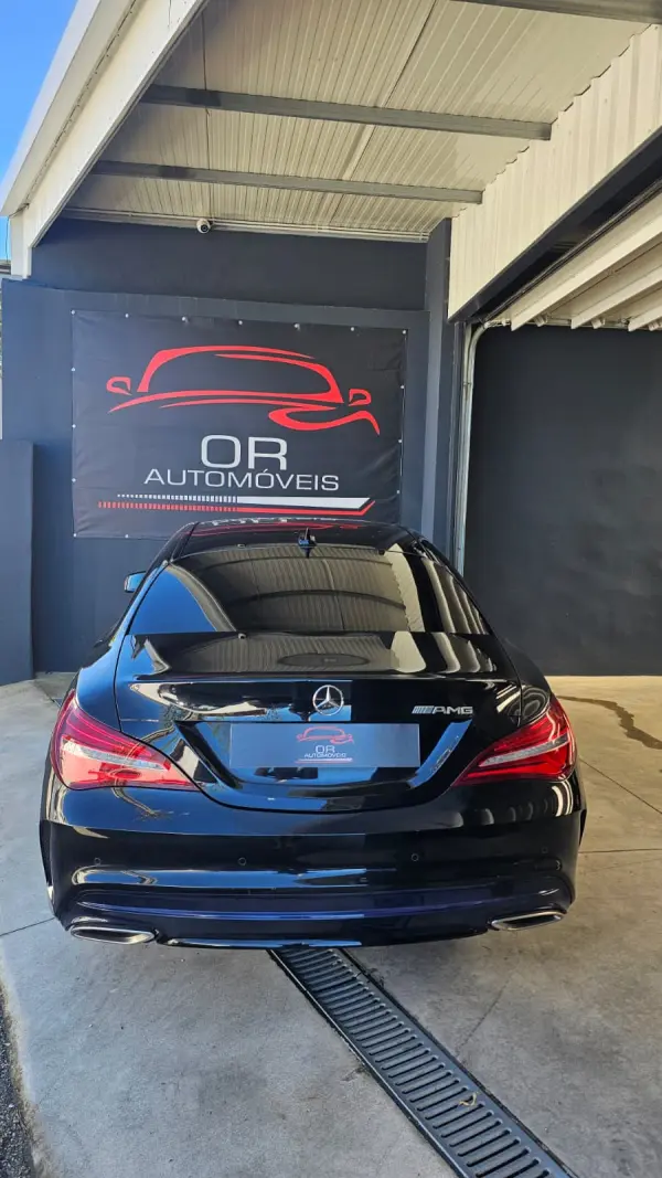 Mercedes-Benz CLA 180 d 7G-DCT AMG Line 4