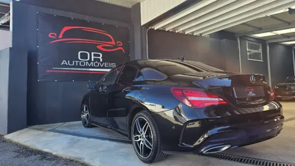 Mercedes-Benz CLA 180 d 7G-DCT AMG Line 3