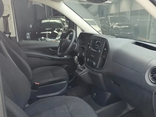 Mercedes-Benz Vito ACTIVITY 8