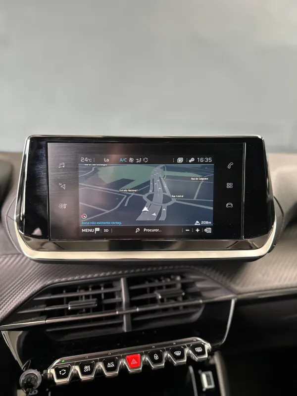 Peugeot 2008 1.2 PureTech Allure 11