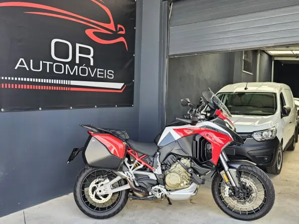 Ducati Multistrada V4 S 2