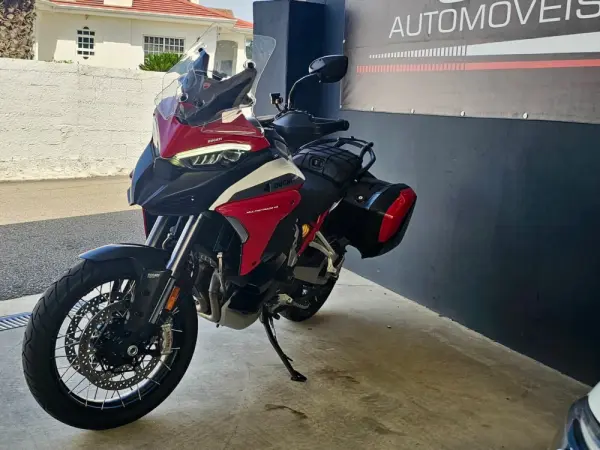 Ducati Multistrada V4 S 7