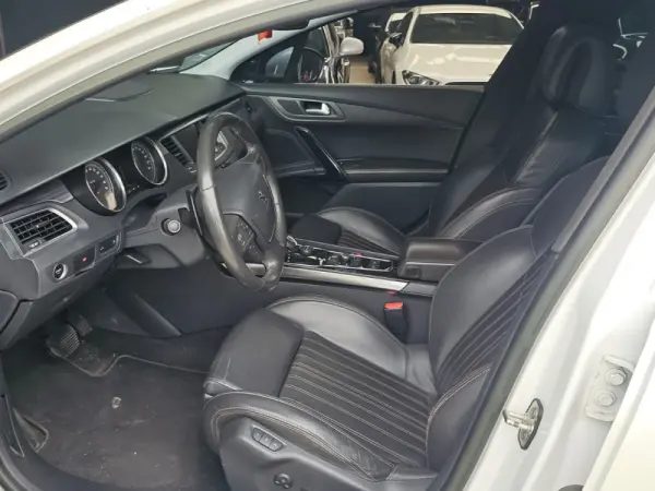 Peugeot 508 RXH 2.0 HDi Hybrid4 2-Tronic 8