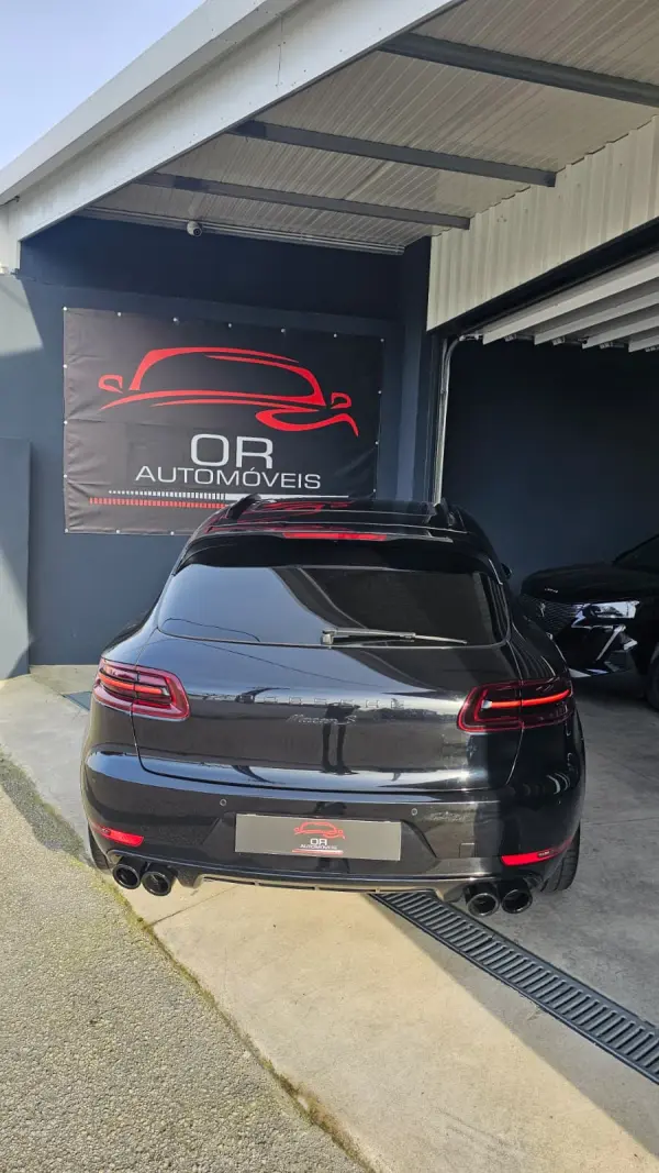 Porsche Macan S 3