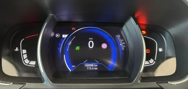 Renault Grand Scénic 1.5 dCi Intens EDC SS 6