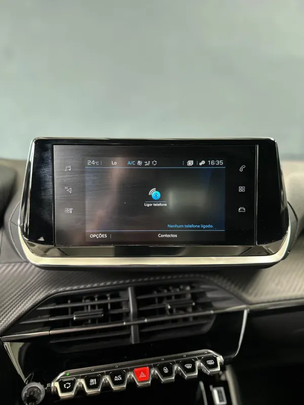 Peugeot 2008 1.2 PureTech Allure 12