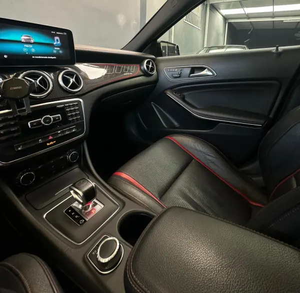 Mercedes-Benz GLA 45 AMG 4-Matic 19