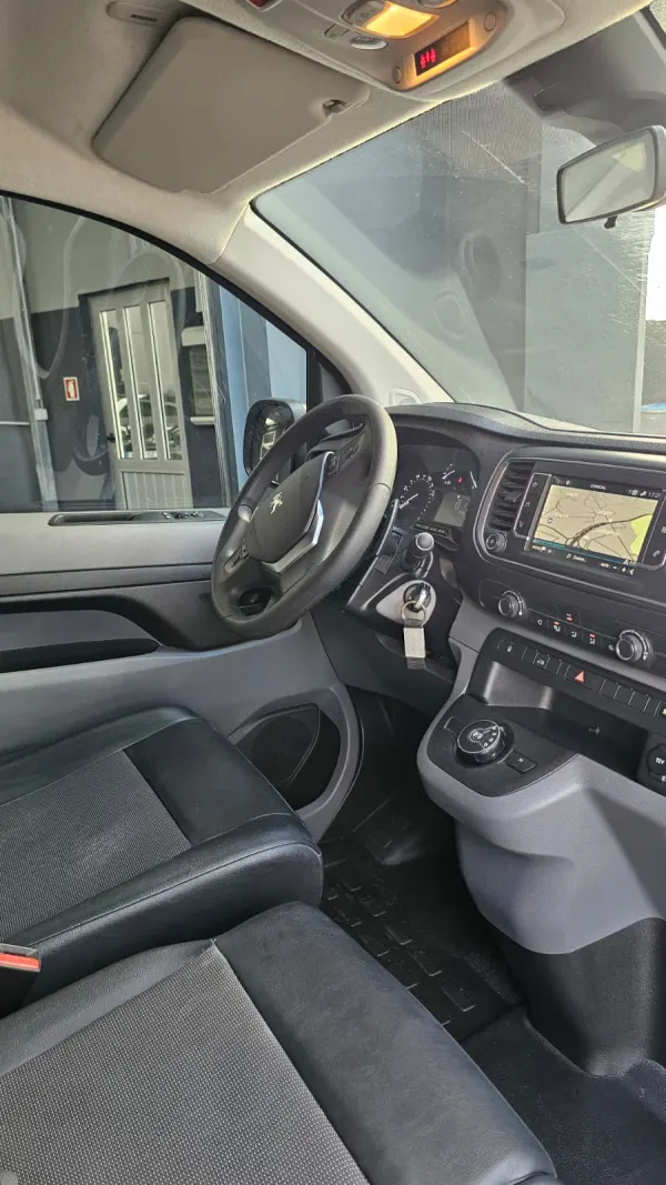 Peugeot Expert 7