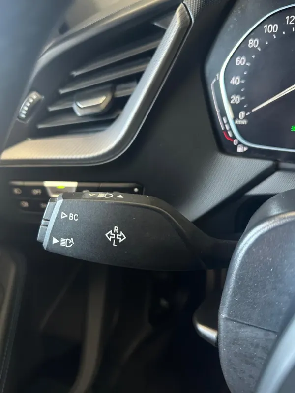 BMW 116 Pack Desportivo M 6