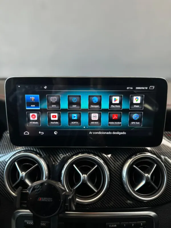 Mercedes-Benz GLA 45 AMG 4-Matic 13