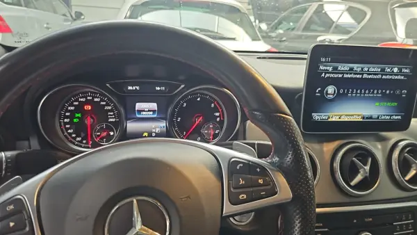 Mercedes-Benz CLA 180 d 7G-DCT AMG Line 9