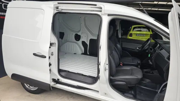 Renault Kangoo 1.5 Blue dCi Zen 10