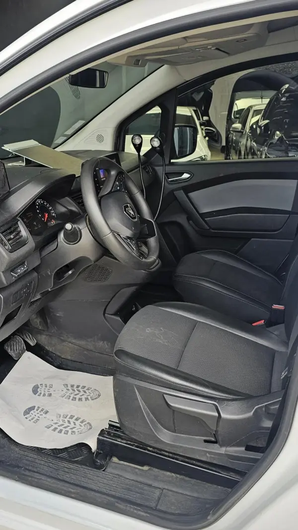Renault Kangoo 1.5 Blue dCi Equilibre EDC 9