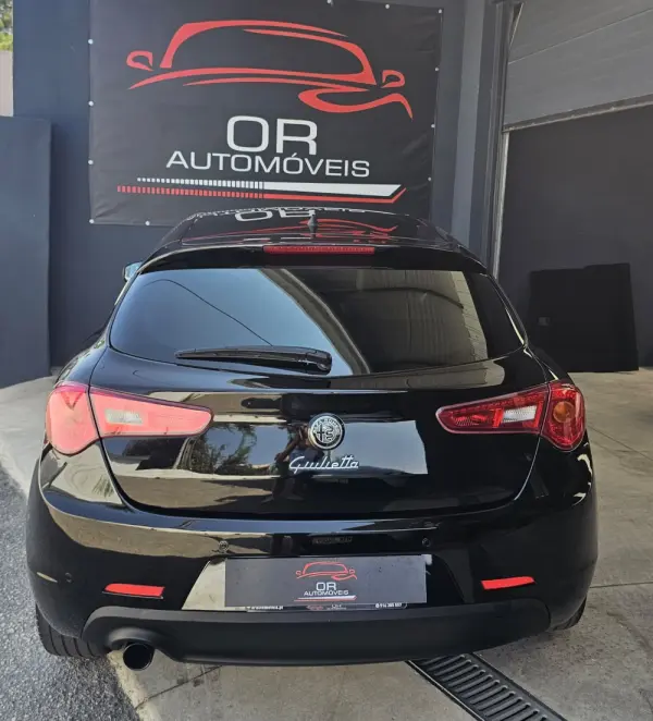 Alfa Romeo Giulietta 1.6 JTDM Exclusive 5
