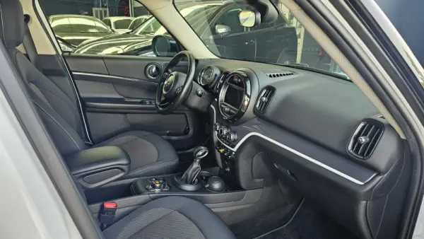 MINI Countryman Cooper SE All4 Aut. 9