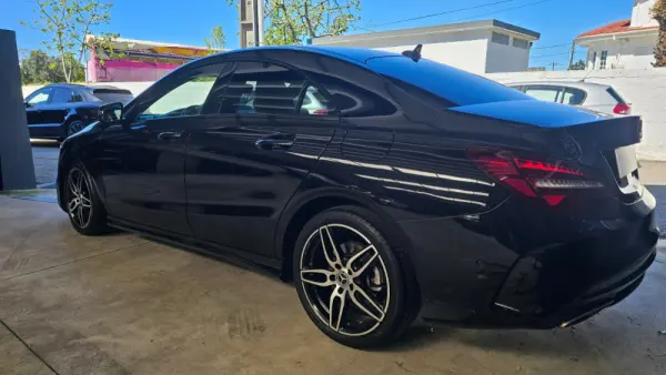 Mercedes-Benz CLA 180 d 7G-DCT AMG Line 5