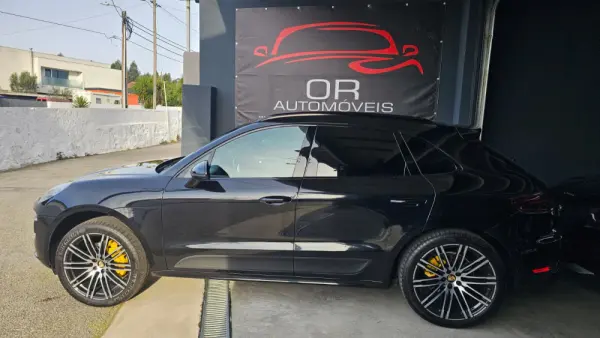 Porsche Macan S 4
