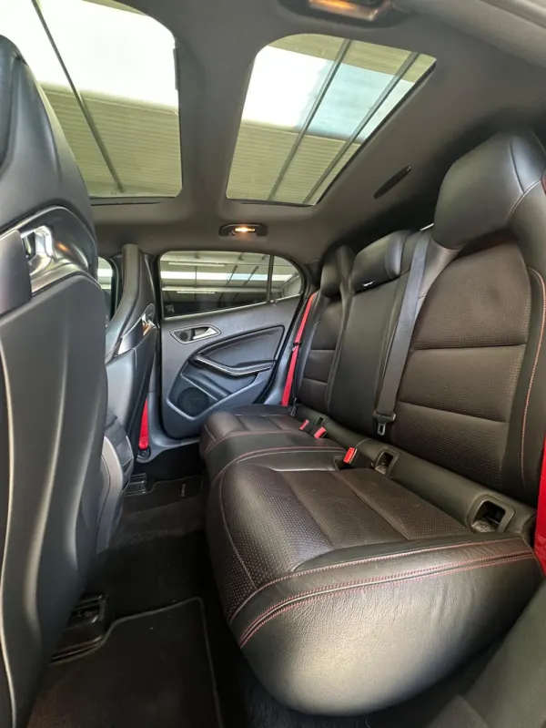 Mercedes-Benz GLA 45 AMG 4-Matic 24