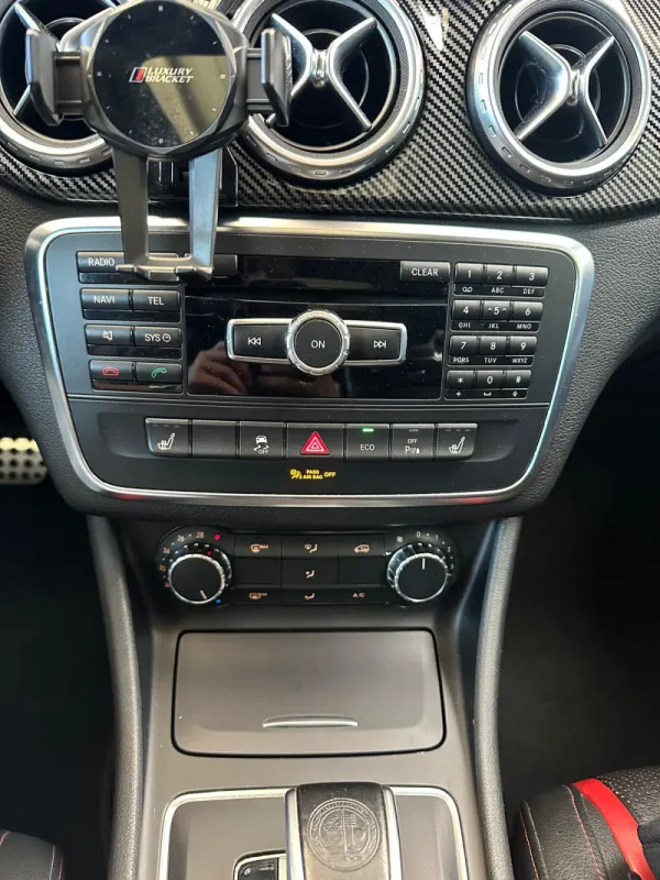 Mercedes-Benz GLA 45 AMG 4-Matic 18