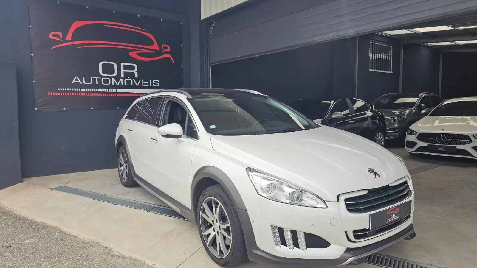 Peugeot 508 RXH 2.0 HDi Hybrid4 2-Tronic 1