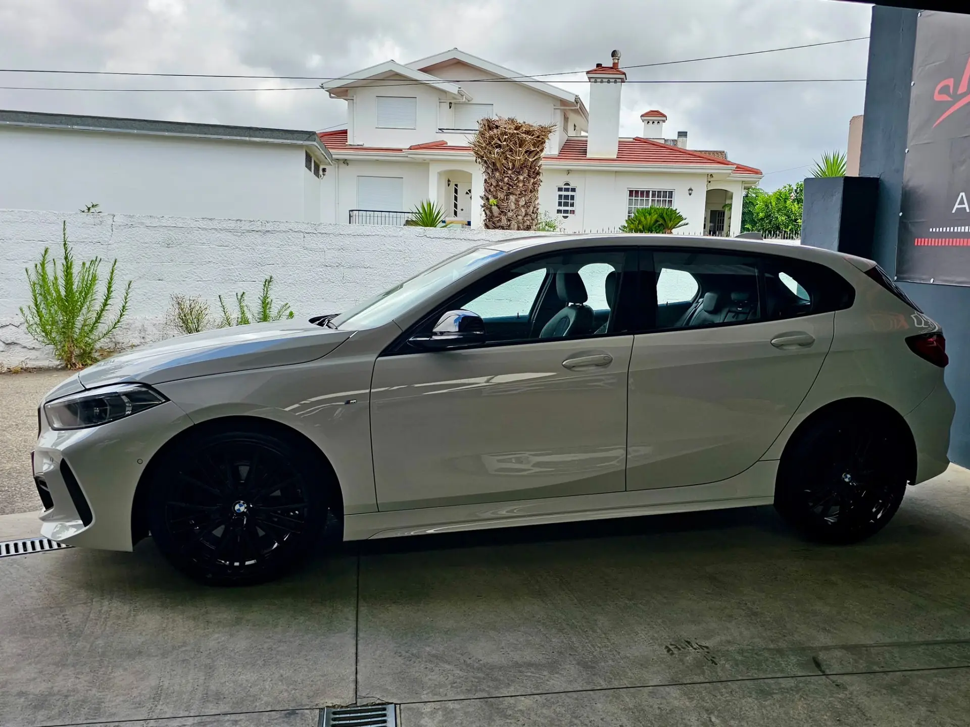 BMW 116 i Aut. M Sport 5