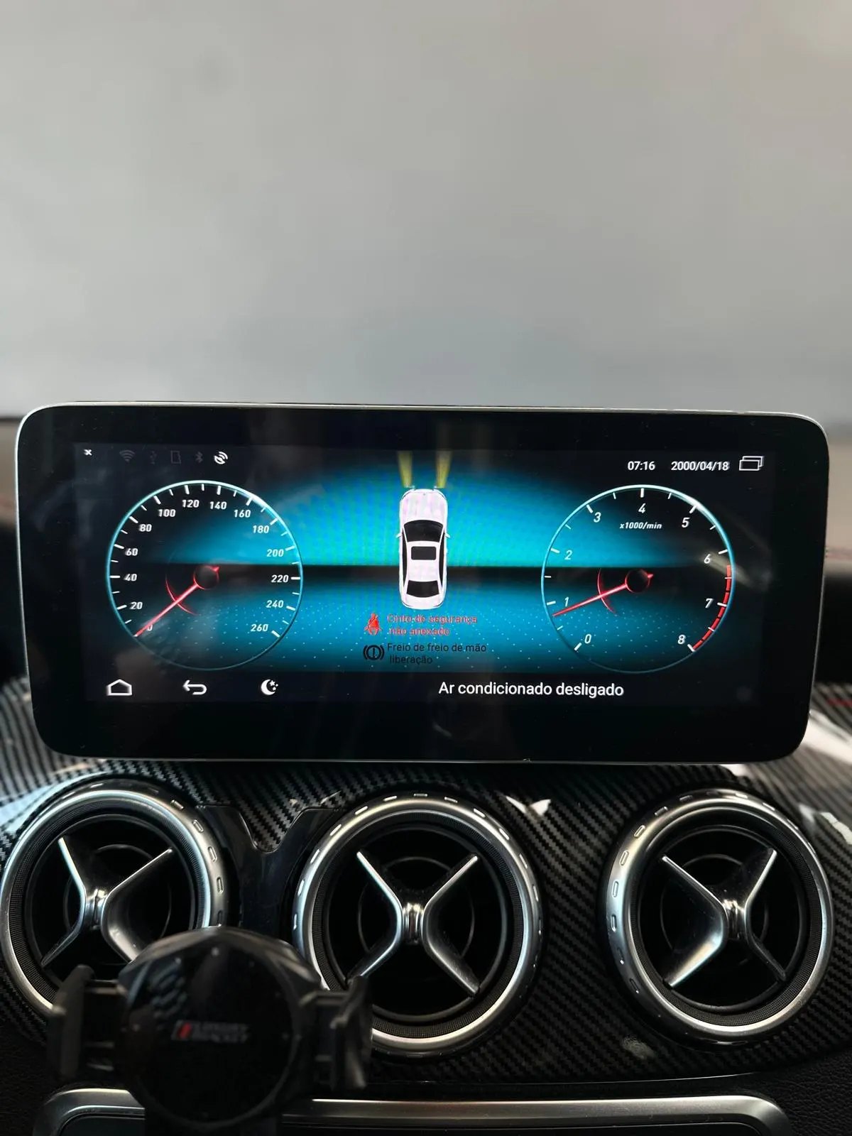 Mercedes-Benz GLA 45 AMG 4-Matic 12