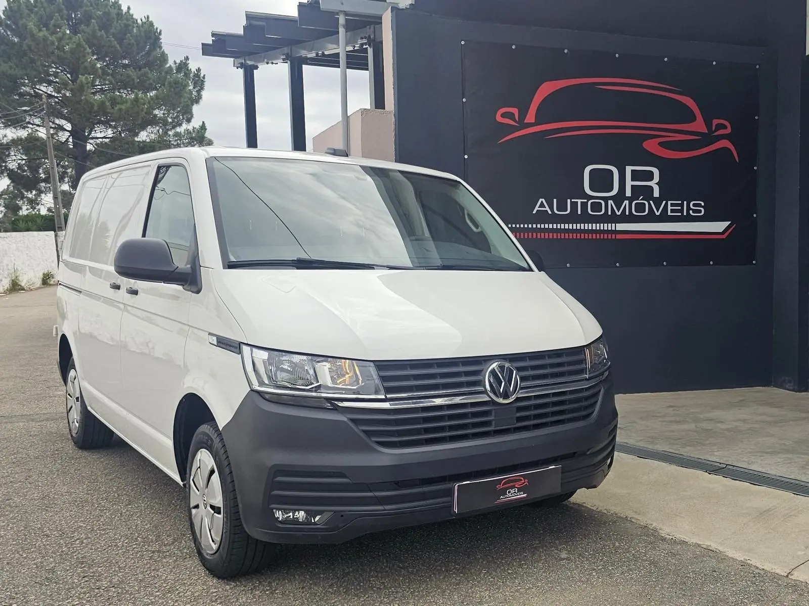 Volkswagen Transporter 2.0 TDI L.Business 1
