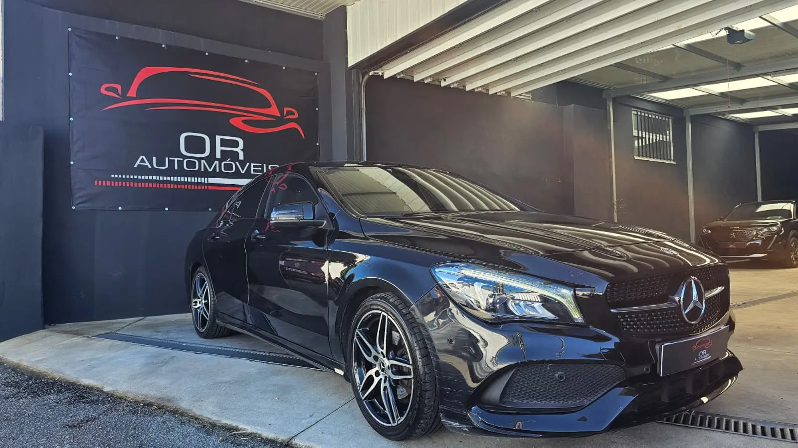 Mercedes-Benz CLA 180 d 7G-DCT AMG Line 1