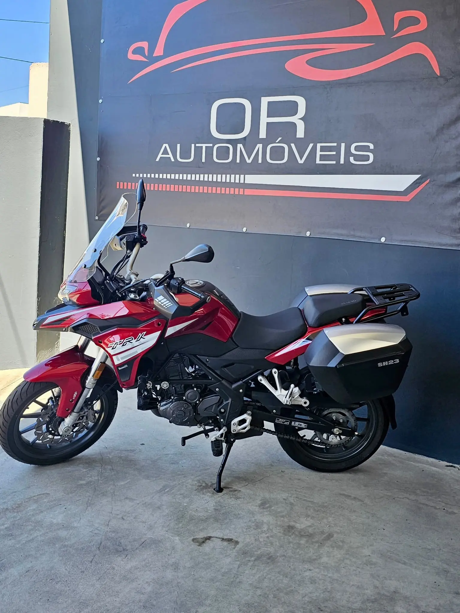 Benelli TRK 251 TRK 251 4