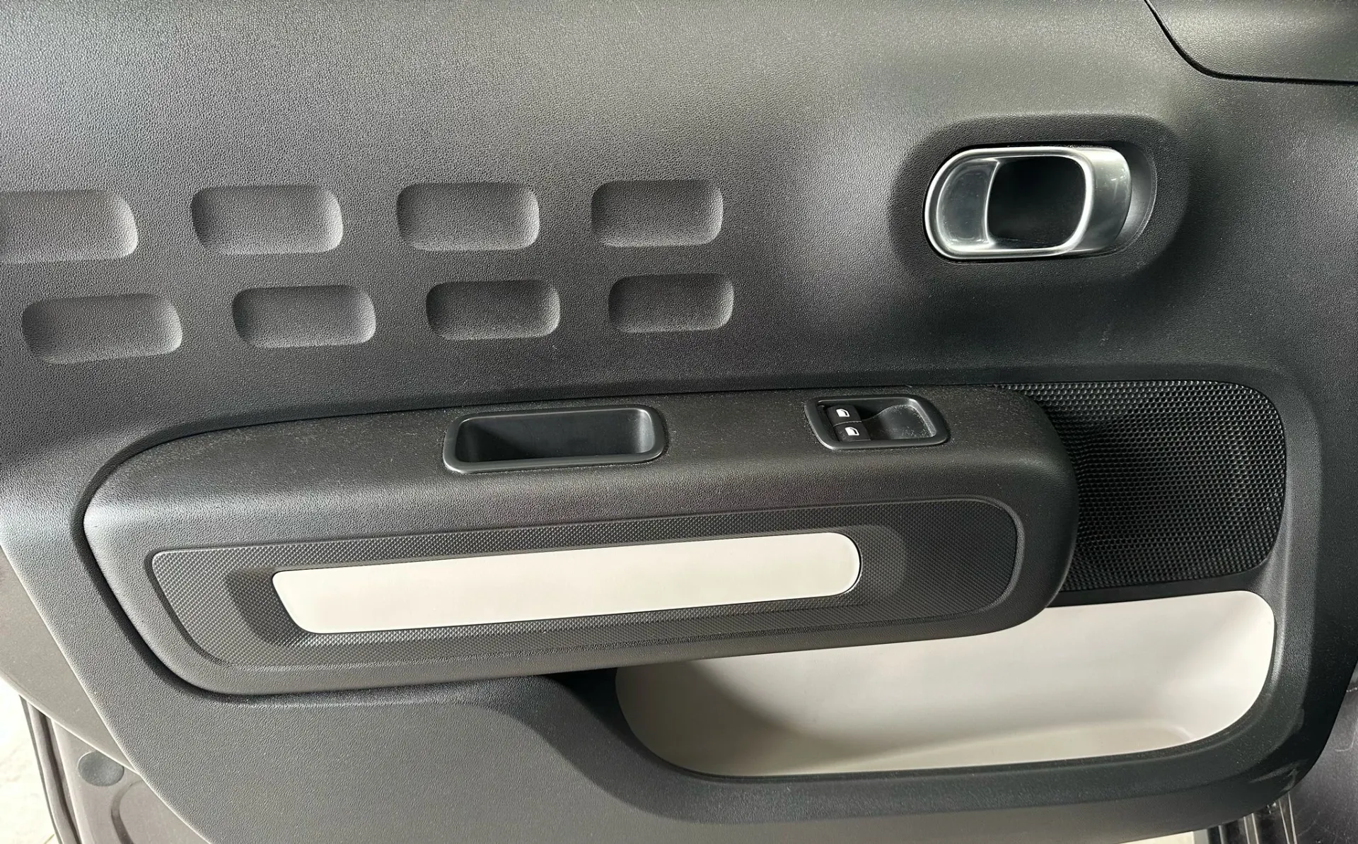 Citroën C3 1.2 PureTech C-Series 21