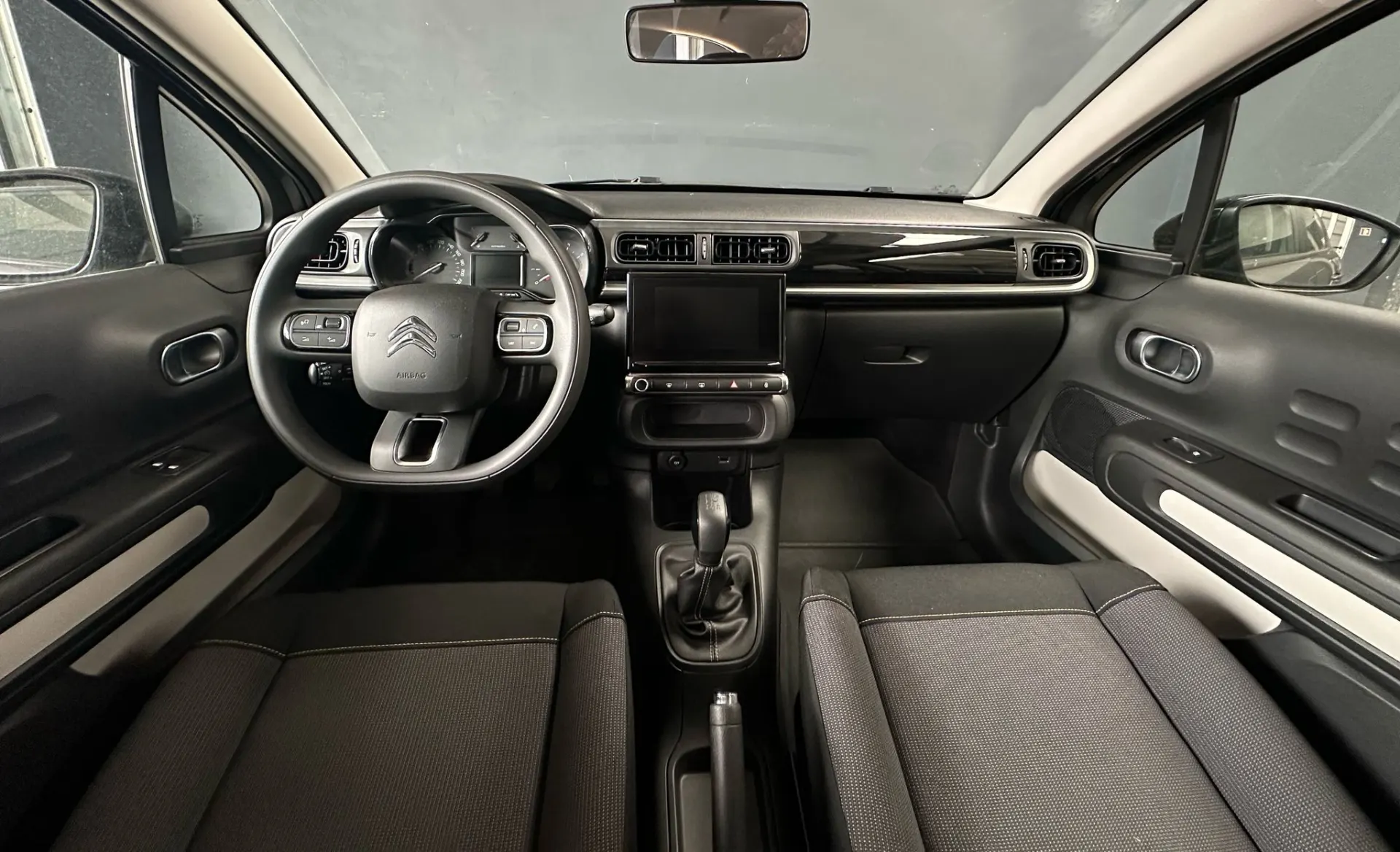 Citroën C3 1.2 PureTech C-Series 16