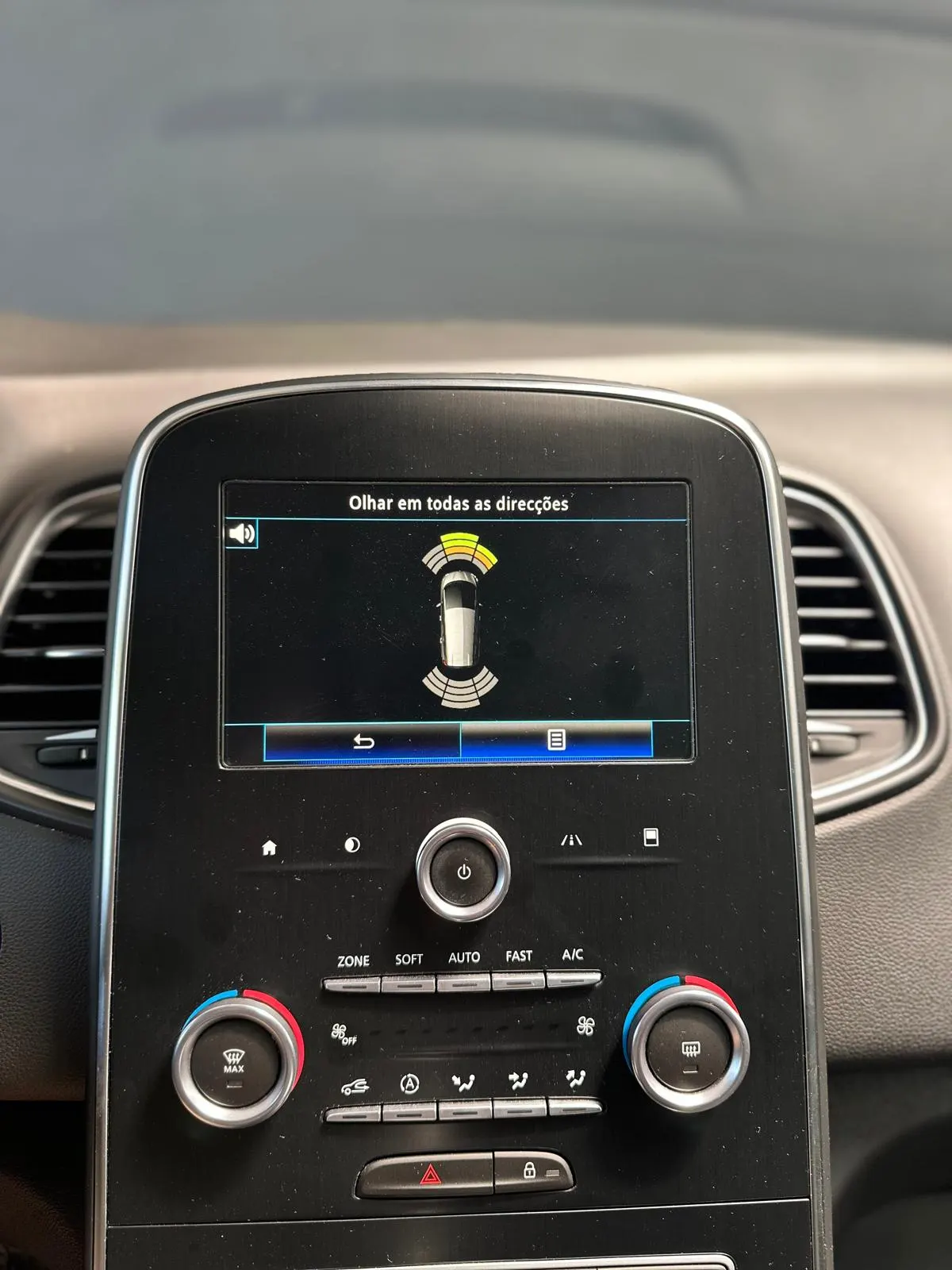 Renault Grand Scénic 1.5 dCi Intens EDC SS 15