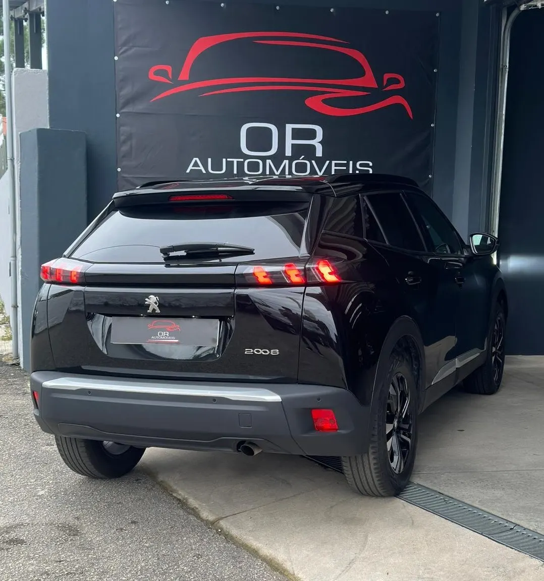 Peugeot 2008 1.2 PureTech Allure 2