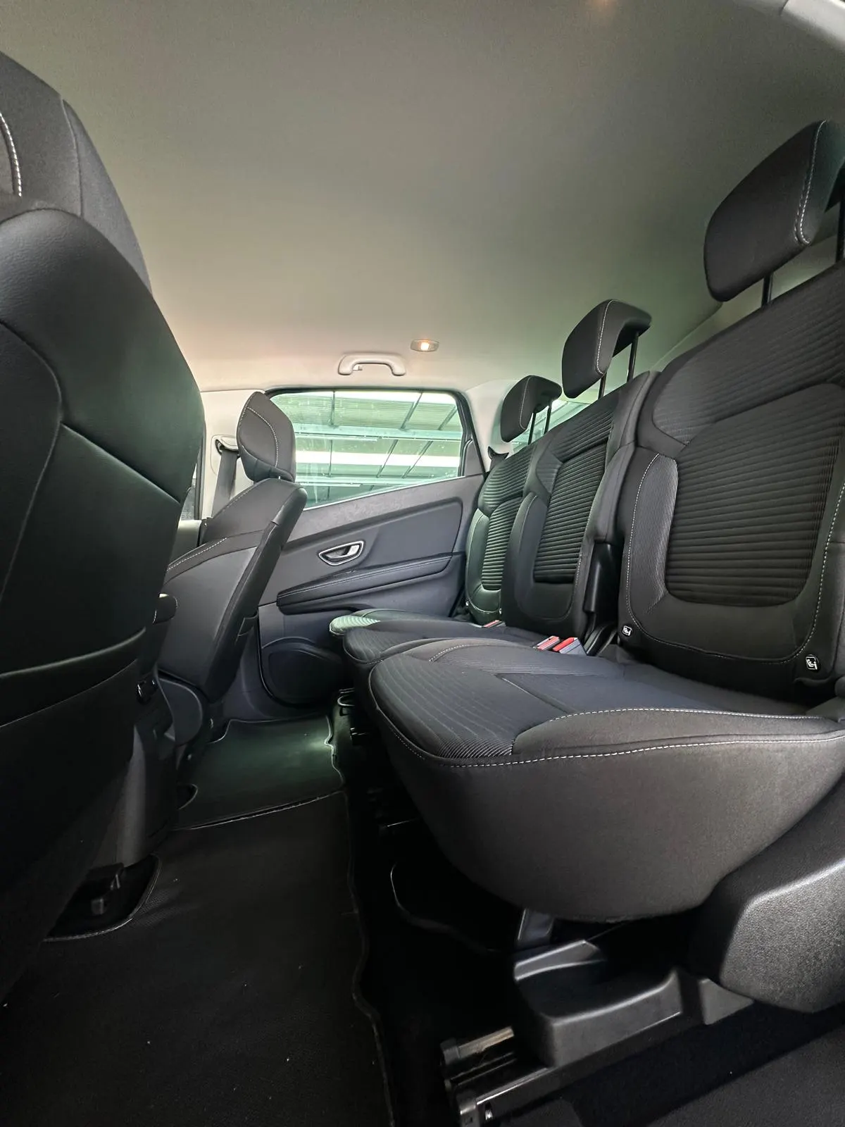 Renault Grand Scénic 1.5 dCi Intens EDC SS 20