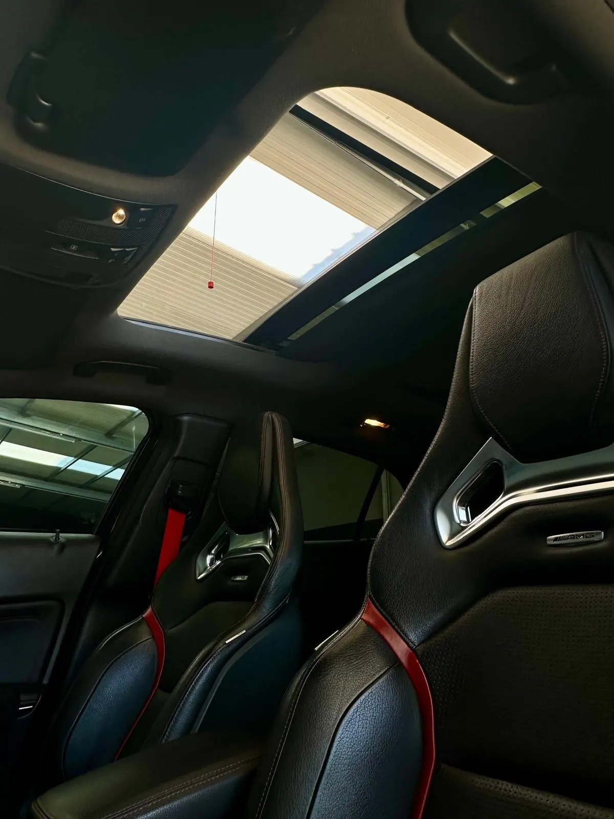 Mercedes-Benz GLA 45 AMG 4-Matic 22