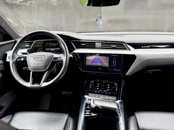 Audi e-tron Sportback 55 quattro S line 13