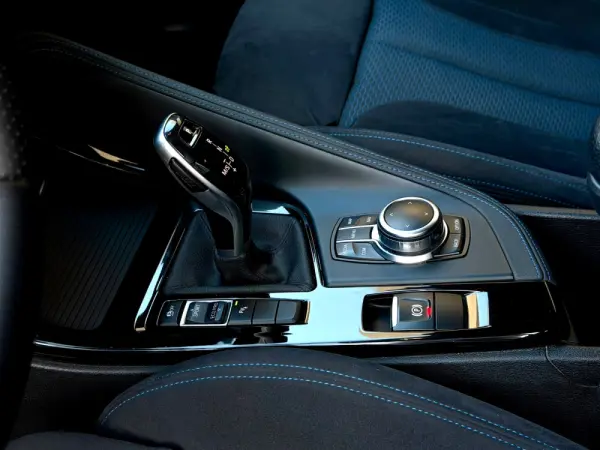 BMW X2 18 d sDrive Auto X Pack M 54