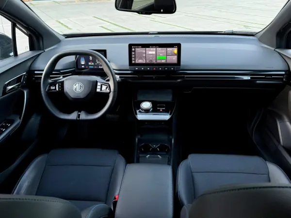 MG MG4 64 kWh Luxury 20