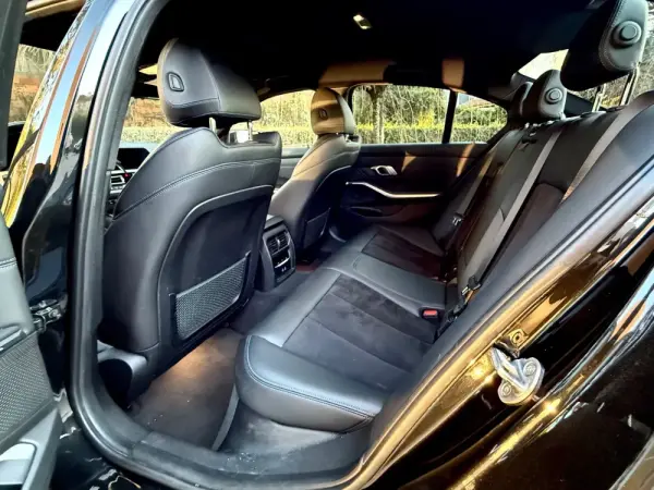BMW 320 e Pack Desportivo M Auto 6