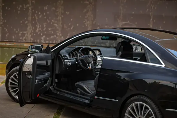 Mercedes-Benz E 220 15