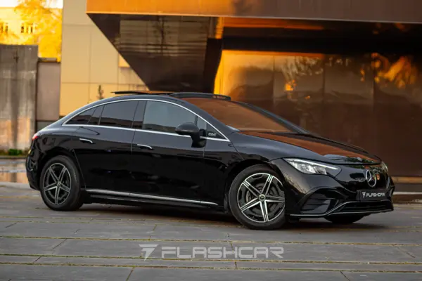 Mercedes-Benz EQE 300 AMG LINE 11